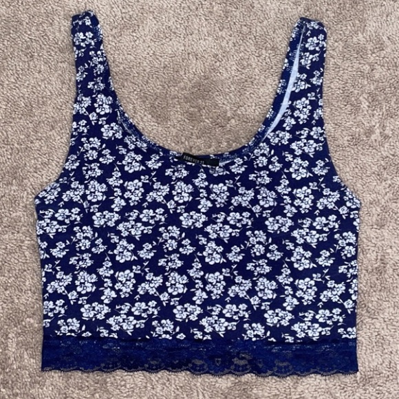 3/$15 Forever 21 Blue Floral Crop Top with Lace Detail - Picture 2 of 5